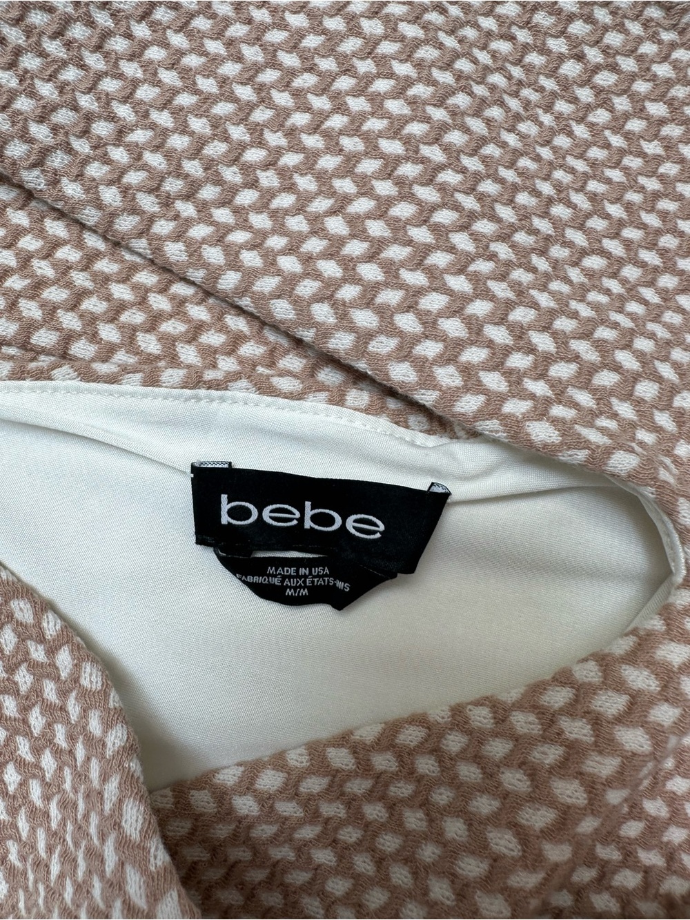 bebe Sleeveless V-Neck Midi Dress in Tan and Cream Print - Picture 2 of 3